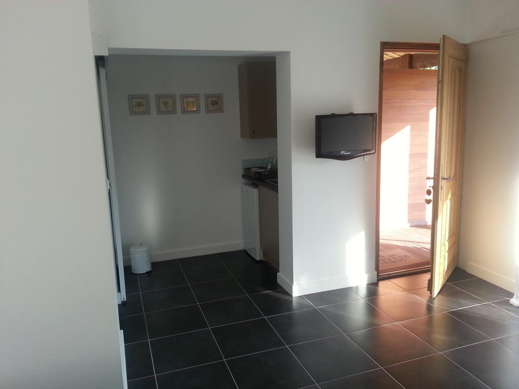 Mas Des Limites Bed & Breakfast Rognonas Rom bilde