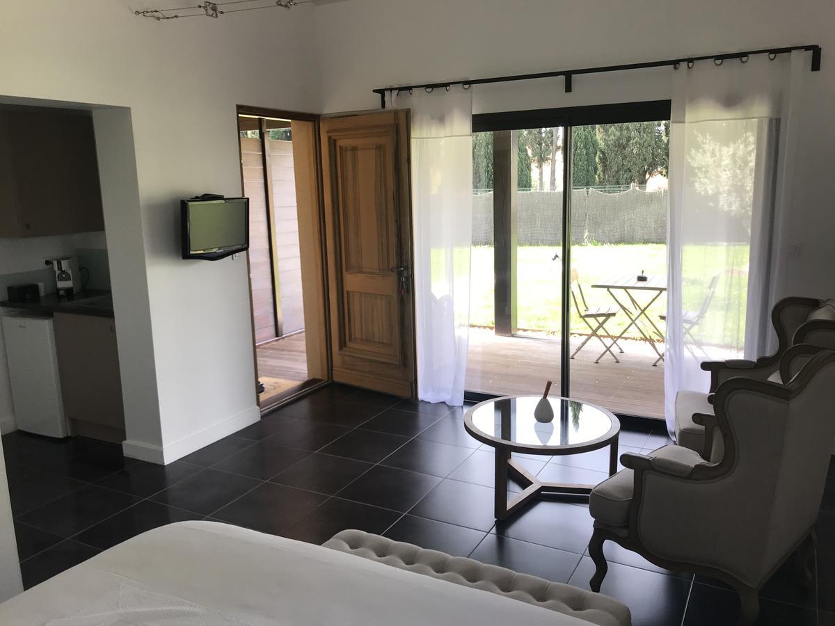 Mas Des Limites Bed & Breakfast Rognonas Eksteriør bilde