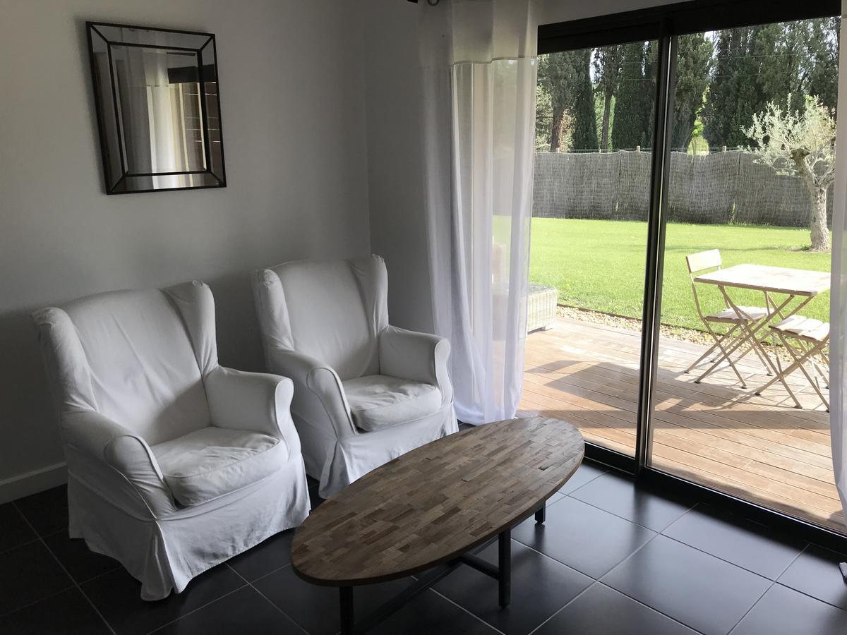 Mas Des Limites Bed & Breakfast Rognonas Eksteriør bilde