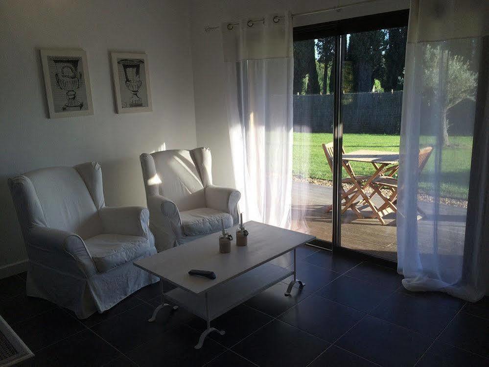 Mas Des Limites Bed & Breakfast Rognonas Eksteriør bilde