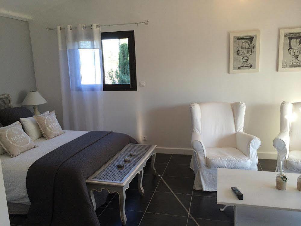 Mas Des Limites Bed & Breakfast Rognonas Eksteriør bilde