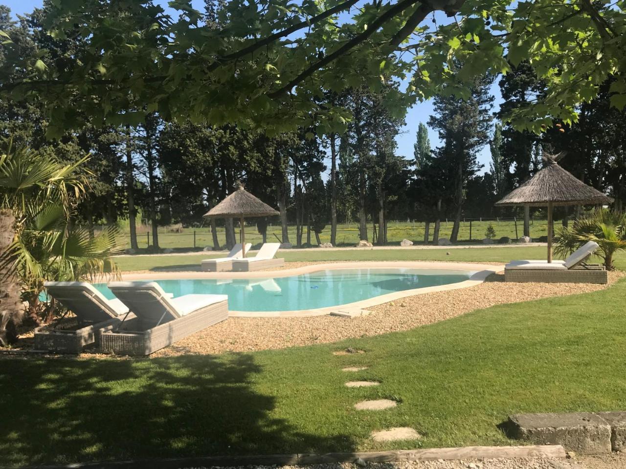 Mas Des Limites Bed & Breakfast Rognonas Eksteriør bilde